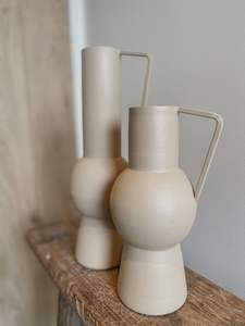 Stylish Metal Iron Flower <b>Vase</b> <b>Unique</b> Silhouette Artistic Design for Enhancing Home Office or Garden Space - Product Image 5