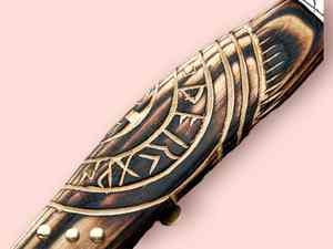 Hache Viking artisanale en acier à haute teneur en carbone, manche en bois de rose, étui en cuir, personnalisable, 1,5 kg, multi-usages - Product Image 2