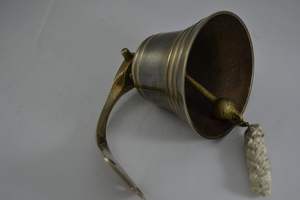 Campana Náutica de Latón de 5 Pulgadas - Campanas Náuticas para Decoración de Cuarto de Bebé (7 Pulgadas Roja) Decoración Marítima para el Hogar - Product Image 5