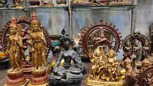 Fabriqué à la main en laiton bouddha Statue spirituel décor à la maison antique inde Figurine bouddhisme tibétain métal artisanat à vendre - Product Image 5