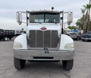 Camion plateau lourd d'occasion 2014 Peterbilt 348 à double essieu de 24 pieds - Boîte de vitesses automatique Allison 6 vitesses - Livraison mondiale - Product Image 2