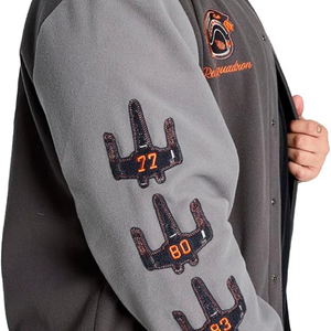 Chaqueta de invierno de estilo universitario de Rebel Alliance Varsity para hombre, ropa de abrigo coleccionable con logotipo bordado - Product Image 1