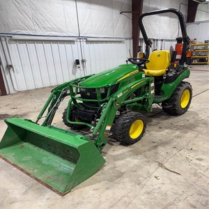 รถแทรกเตอร์ John Deere 3032E 30 แรงม้า 35 แรงม้า สำหรับการเกษตร ผลผลิตสูง พร้อมตัวโหลดด้านหน้าขนาดกะทัดรัด  ประกอบด้วยเครื่องยนต์และเกียร์ที่มีคุณภาพสูง - Product Image 1