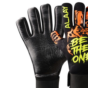 Guantes de Portero profesional Nuevos guantes de portero con protección de dedos por Alaay Industry - Product Image 5