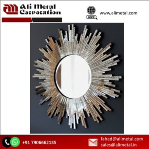 Art mural moderne Cadre en métal doré Miroirs muraux Grand design en verre pour chambre à coucher But décoratif et entièrement personnalisé. - Product Image 6