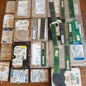 Vente en gros de déchets de processeurs CPU, de déchets de RAM d'ordinateur, de cartes mères d'ordinateur en grandes quantités, de disques durs d'ordinateur - Product Image 1