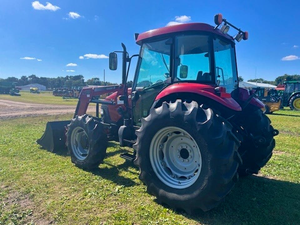 Compre un tractor agrícola fuerte y eficiente: el tractor Case IH Farmall 105A garantiza un funcionamiento fluido en diversas condiciones de campo. - Product Image 6