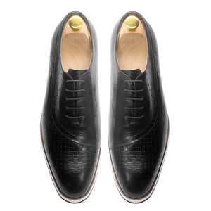 Chaussures en cuir pour hommes, style européen et américain, formelles et décontractées, best-seller 2026, vente chaude sur le marché mondial - Product Image 1