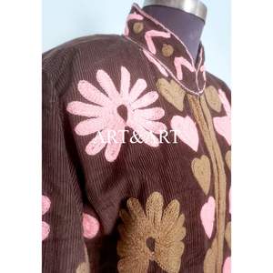 Chaqueta Acolchada 100% Algodón con Bordado Cotrise Hecho a Mano, Estilo Cotrise, Diseño Floral Multicolor, Inspiración Boho Vintage Étnica - Product Image 3