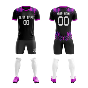 Tenue de football en polyester économique en gros, logo personnalisé, nom et numéro, ensemble complet élégant, maillot noir et violet - Product Image 1