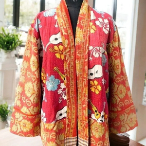 Venta al por mayor indio hecho a mano Kantha chaqueta mujer invierno desgaste étnico abrigo Reversible - Product Image 1