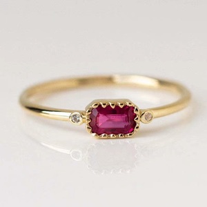 925 Plata chapado en oro rosa pequeño rectángulo rubí cuarzo piedra preciosa MM anillo redimensionable Vintage para Unisex - Product Image 1