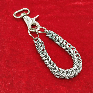 Porte-clés moderne en acier inoxydable de qualité supérieure résistant à la rouille et élégant Fabrication indienne originale - Product Image 3