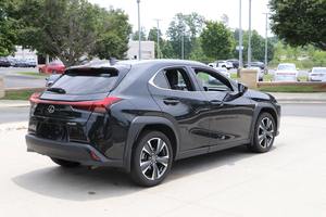 Lexus UX 200 SUV 2022 USADO, Negro, Tracción Delantera, con Volante a la Derecha/Izquierda, Asientos de Cuero, Importación Europea de Primera Calidad, Vehículo Usado en Venta - Product Image 2