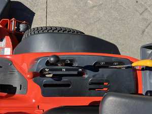 Cortacésped de equitación Kubota F2690 2025, precisión y potencia para siega profesional - Product Image 4