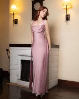 Robe en soie à dos croisé très élégante et chic avec dos ouvert pour le bal et la fête et le mariage disponible grande taille