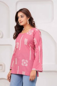 Kurta Rosa de Algodón para Mujer con Estampado Blanco Pintado a Mano, Corte Holgado, Ropa Étnica para Uso Diario Informal, Largo Regular, Estilo Indio - Product Image 3