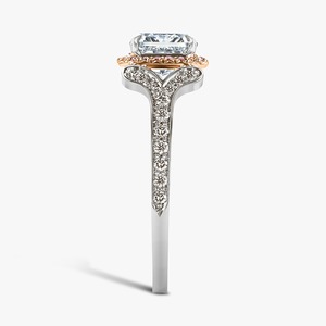 Elegante anillo de boda para mujer en oro de 14 quilates con halo de diamante cultivado en laboratorio azul claro con acento Anillo de diseño de vástago dividido - Product Image 4