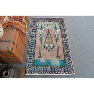 Alfombra Turca de 2.5x3.9 pies, Estilo Marroquí Azul, Alfombra de Lana con Parches y Base de Látex, Decoración Tradicional Ecológica para el Hogar - Product Image 1