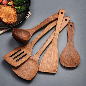 Ensemble de 10 pièces en bois naturel Ustensiles de cuisine antiadhésifs Spatules en teck Ustensiles de cuisine en bois Cuillères en bois par glowin fashion - Product Image 4