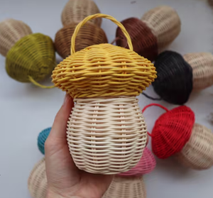 Panier de maison de champignon en rotin coloré fait à la main jouet de pépinière de chambre d'enfants pour nouveau-né cadeau en osier Unique pour bébé - Product Image 2