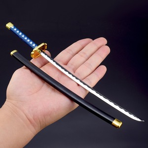<span class=keywords><strong>Final</strong></span> <span class=keywords><strong>Fantasy</strong></span> <span class=keywords><strong>VII</strong></span>: Advent Children Sephiroth Katana 26cm 52g - Product Image 3