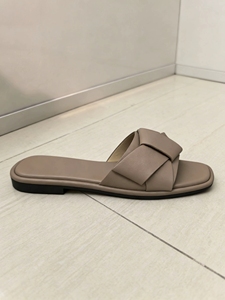 รองเท้าผู้หญิงแฟชั่นฤดูร้อนปี <span class=keywords><strong>2026</strong></span> รองเท้าลำลองแบบสวมพื้นเรียบสำหรับกิจกรรมกลางแจ้ง ดีไซน์ทันสมัย ใช้งานได้หลากหลาย กันลื่น น้ำหนักเบา ทำจากผ้าใบ - Product Image 5