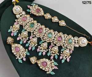 Chapado en oro antiguo hermoso impresionante Kundan cristal colgante gota gargantilla boda collar joyería con pendientes y Mangtika mujeres - Product Image 6