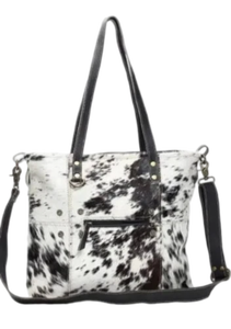 Sac à bandoulière en cuir de vachette fait à la main pour femmes fermeture à glissière style bohème écologique pour toutes les saisons-d'Inde - Product Image 3