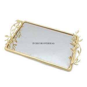 Plateau en métal argenté poli brillant de qualité supérieure de forme de rectangle d'art créatif moderne avec des poignées plaquées par or de feuilles - Product Image 6