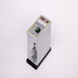 เครื่องควบคุมความถี่สำหรับ FQ1N ที่ป้อนแม่เหล็กไฟฟ้า10แอมป์พร้อมจอแสดงผล7หลักที่สมบูรณ์แบบสำหรับอุตสาหกรรมอาหาร - Product Image 1