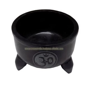 Bol d'encens en pierre à savon Om bol rond en pierre à savon gravée avec trois pattes pour le rituel et le reniflage - Product Image 3
