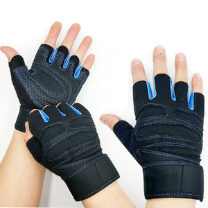 Guantes de Fitness de medio dedo negros portátiles para hombres y mujeres, nuevos accesorios de protección de manos para entrenamiento de gimnasio, mitones de levantamiento de pesas - Product Image 3