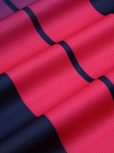 Ensemble de maillots de football unisexe de haute qualité, respirant et à séchage rapide, vêtements de sport antibactériens en polyester 100% pour équipes, sublimation personnalisée - Product Image 4