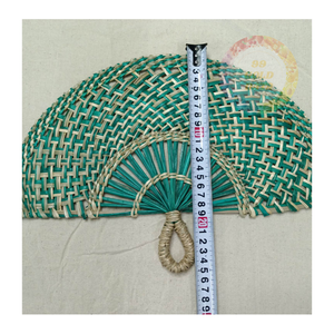 Ventilateurs à main Seagrass directs d'usine-Artisanat artisanal de qualité supérieure, parfait pour les climats chauds et les utilisations décoratives - Product Image 3