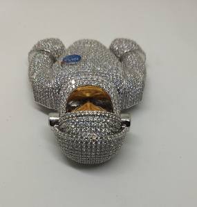 Traje de astronauta de 3 "de largo con cara de alienígena que tiene mecanismo de obturador colgante de esmalte personalizado Hip Hop traje de astronauta joyería - Product Image 6