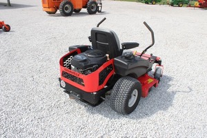 Tractor Cortacésped Gravely ZTX-52 con Tracción en las 4 Ruedas, Transmisión por Engranajes, Rojo, Motor Briggs & Stratton de 25 HP, Fabricado en EE. UU. - Product Image 4