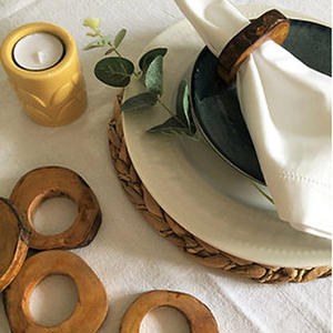 Proveedor verificado de servilletero promocional 2025 regalos de madera mejor artesanía redonda vajilla de fiesta servilletero de madera decorativo - Product Image 1