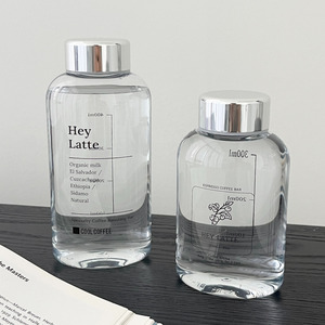 Bottiglia d'Acqua Riutilizzabile EcoZen Ecologica in PP da 500ml con Coperchio, Design Coreano per Regali - Product Image 1