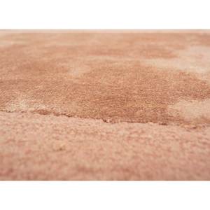 Alfombra de Lana y Seda de Bambú Tejida a Mano con Patrón Abstracto UnfoldBy Kavi, Rojo y Naranja-Esk-367 para Uso Doméstico - Product Image 3