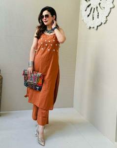 Colección de Diseñador Summer Dhamakha, Salwar Kameez con Elegantes Detalles Bordados, de Secado Rápido, Tradicional y Elegante para Oficina - Product Image 2