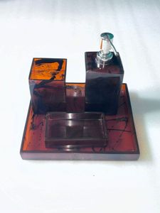 Ensemble d'accessoires de salle de bain en résine époxy de haute qualité et de luxe moderne - Product Image 2