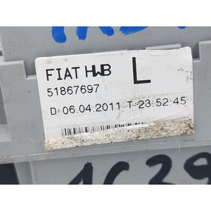 Boîtier de fusibles de porte de coffre ALFA ROMEO Giulietta Series (940 _) 51867697 940 A4000 diesel 1956 (10>13) - Product Image 6
