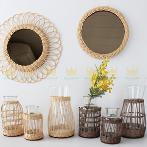 Miroir mural en rotin à motif tressé marron clair, design moderne personnalisable pour l'entrée du salon ou la décoration murale intérieure - Product Image 1