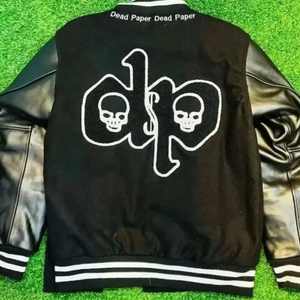 Chaqueta Universitaria Unisex de Primera Calidad con Parche Bordado, Mangas de Seda, Logotipo Frontal Personalizable para Juegos de Béisbol - Venta al por Mayor - Product Image 4