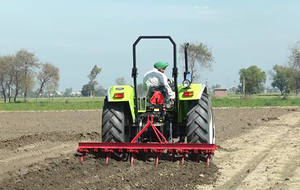 Potente Tractor Preet de 110 CV con Tracción en las 4 Ruedas, Motor Cummins, Caja de Cambios y Rodamientos, Diseño Robusto para Uso Agrícola, Durabilidad Inigualable, India - Product Image 2