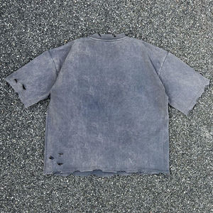 เสื้อยืดผู้ชายสไตล์วินเทจทรงโอเวอร์ไซส์ ขาดๆ รุ่ยๆ ขอบเสื้อไม่สม่ำเสมอ ผ้าฝ้าย ซักย้อมสีแบบแอซิดวอช สำหรับฤดูร้อน ปี 2025 ขายส่ง รับผลิตตามแบบ - Product Image 2