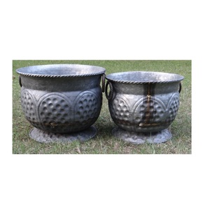 ถังเหล็กชุบสังกะสีสำหรับปลูกต้นไม้กลางแจ้งถังใส่พืชอวบน้ำออกแบบได้ตามต้องการโลหะ - Product Image 1