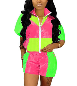 Design personnalisé pour femmes décontracté polyester coupe-vent veste short 2 pièces Jogging Wear filles nylon survêtement - Product Image 1