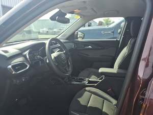 Cherol Trailblazer LT SUV Crossover AWD 2023B Usado en Excelentes Condiciones - Product Image 3